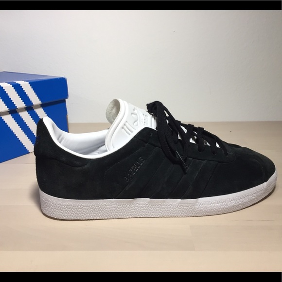 adidas gazelle stitch and turn black